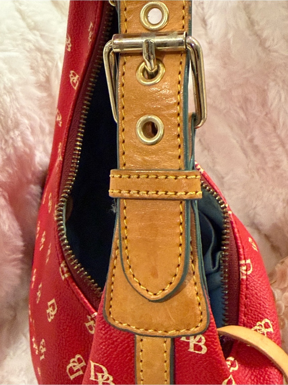 Vintage Dooney& Bourke Red Logo Hobo Shoulder Bag - Picture 14 of 16